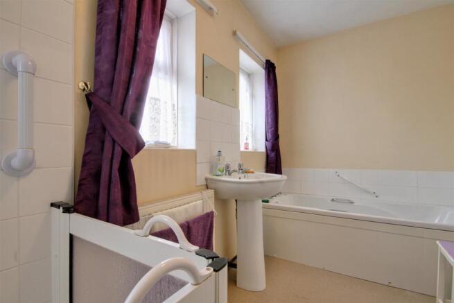 Four piece Bathroom