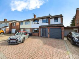 27, Dore Avenue, North Hykeham, Lincoln LN6 8LN