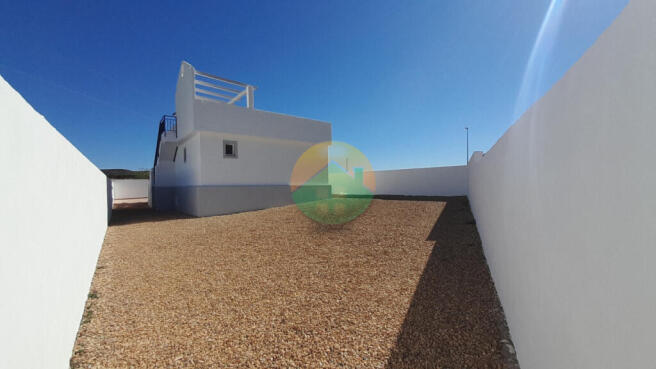 2 Bedroom Detached For Sale-ROA426-3