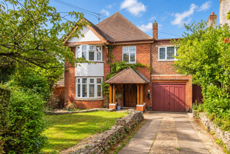 Northfield Avenue, Kettering