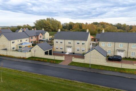 Teal Way, Langtoft, PE6