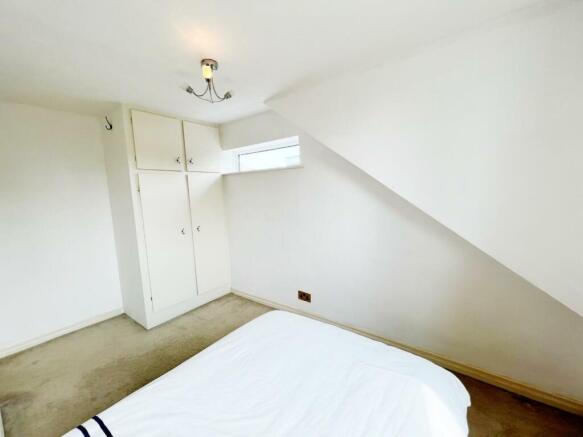 Bedroom 2 pic 2.jpg