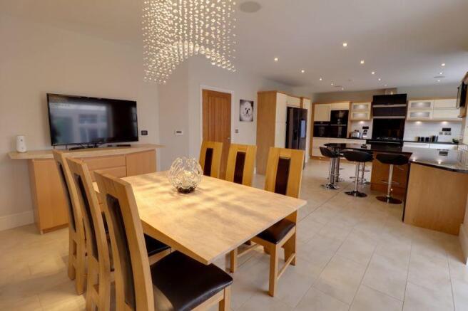 Family Dining Kitchen
