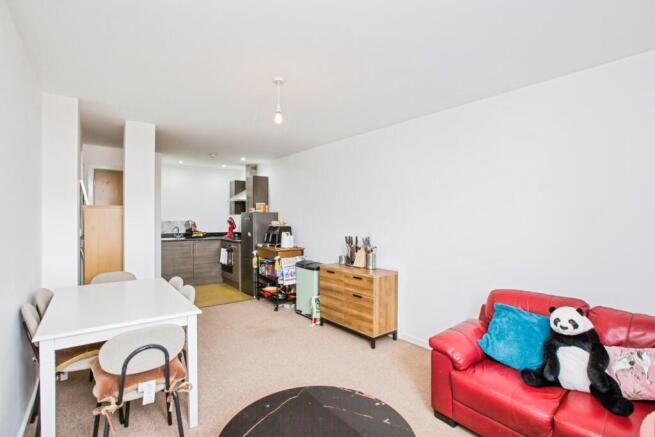 1 bed Flat for sale Image 6