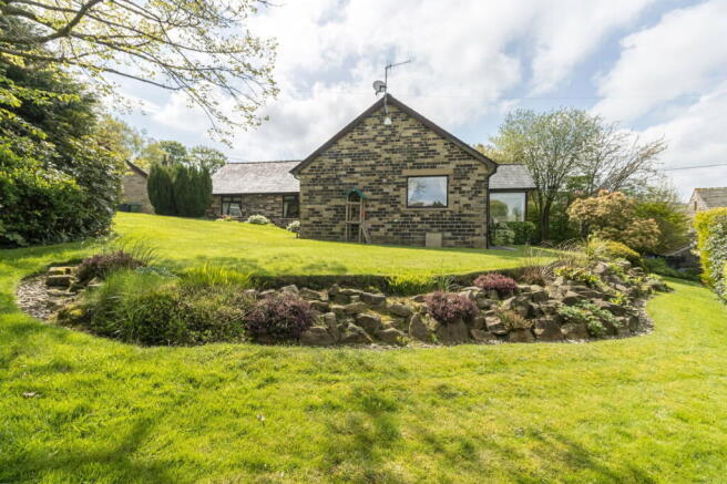 Boarshurst, Greenfield, Saddleworth photo 4