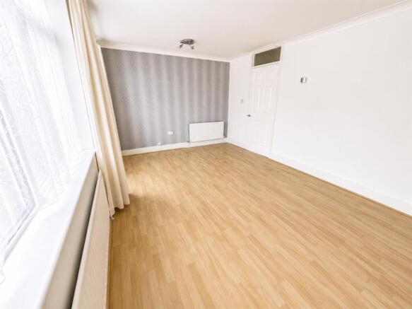 Living Room1.jpg