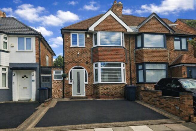 3-bed semi-detached on Elmcroft Road, Yardley, Birmingham, £290,000