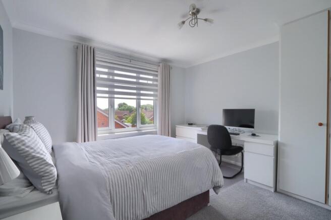 3 bed Semi-Detached for sale Image 12