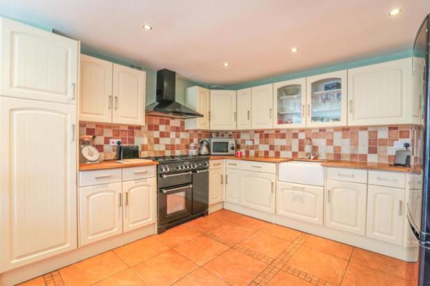 Dining/Kitchen