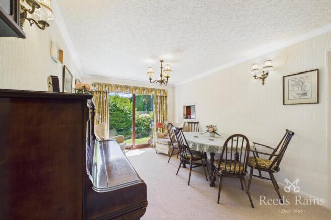 3 bed Bungalow for sale Image 10