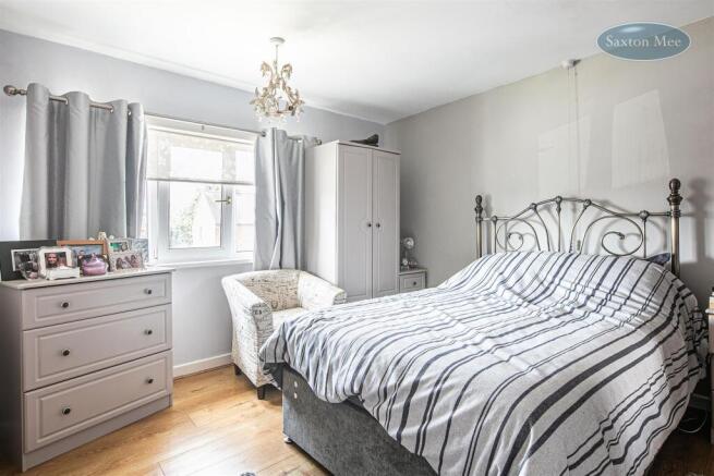 3 bed Semi-Detached for sale Image 11