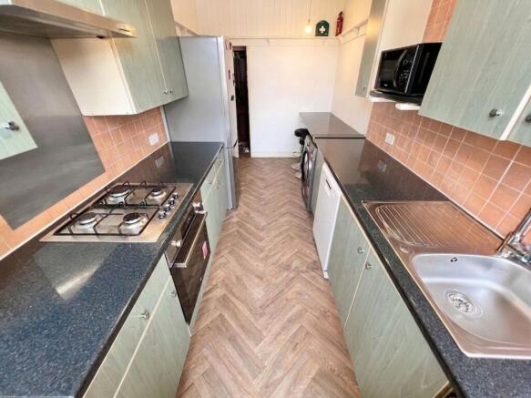 3 bed Terraced for sale Image 4