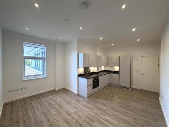 Living Area pic 3.jpeg