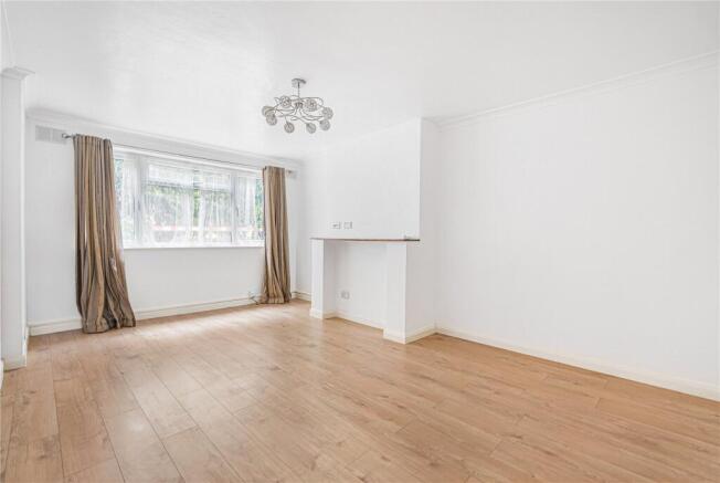 Barnet Lane, Elstree, Borehamwood, Hertfordshire, WD6 photo 4
