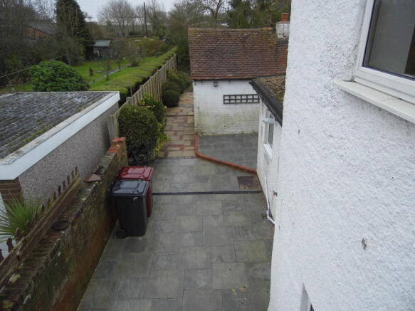 Photo 10