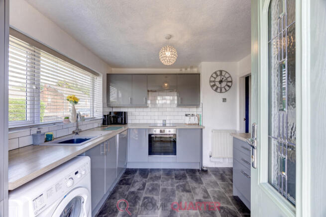 3 bed Semi-Detached for sale Image 5