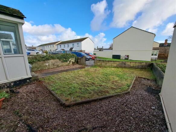 Front garden.jpg