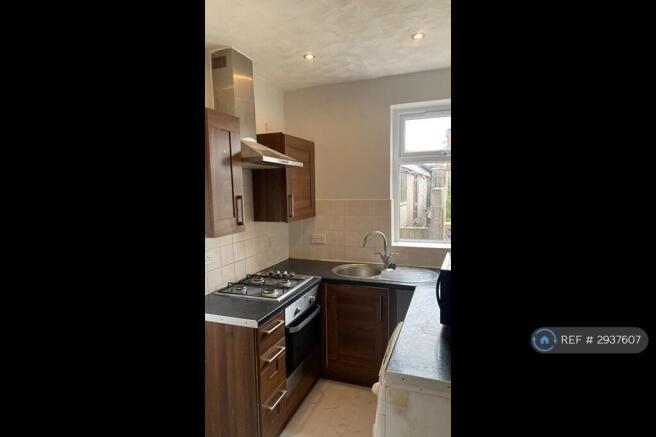 2 bed Semi-Detached to rent Image 4