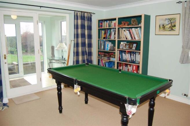 GAMES ROOM