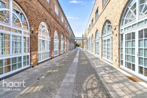 North Block The Railstore, Gidea Park, RM2