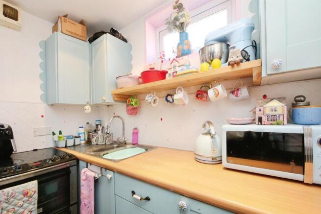 1 bed Terraced for sale Image 6