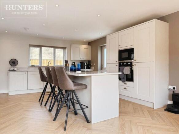 3 bed Detached Bungalow for sale Image 4