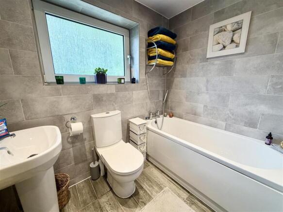 3 bed End of Terrace for sale Image 9