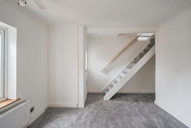 2 bed Terraced for sale Image 10