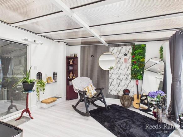 3 bed Semi-Detached for sale Image 11