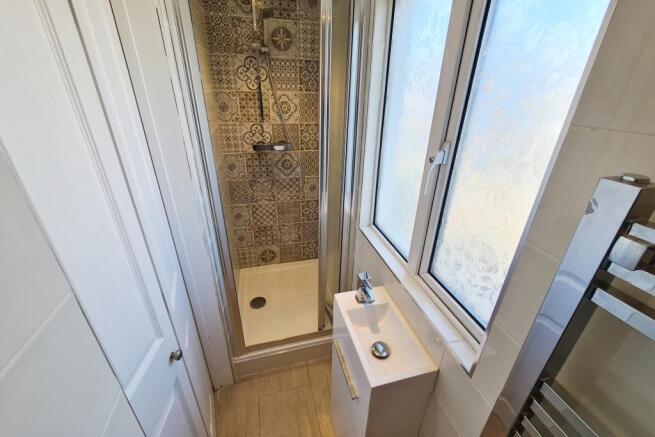 Shower Room (2)