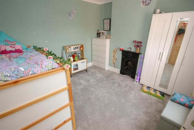 Bedroom 2.jpg