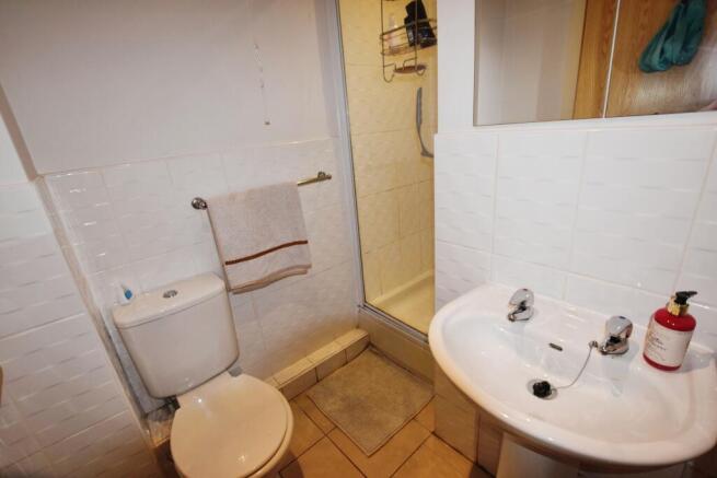 2 bed Apartment for sale Image 8