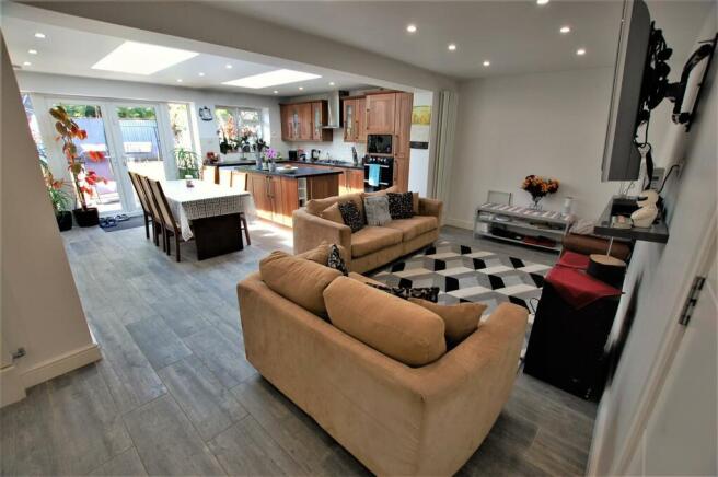 Living Room/Kitchen/diner