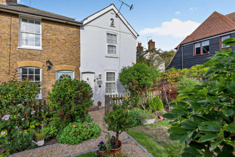 Nelson Gardens, Faversham, ME13
