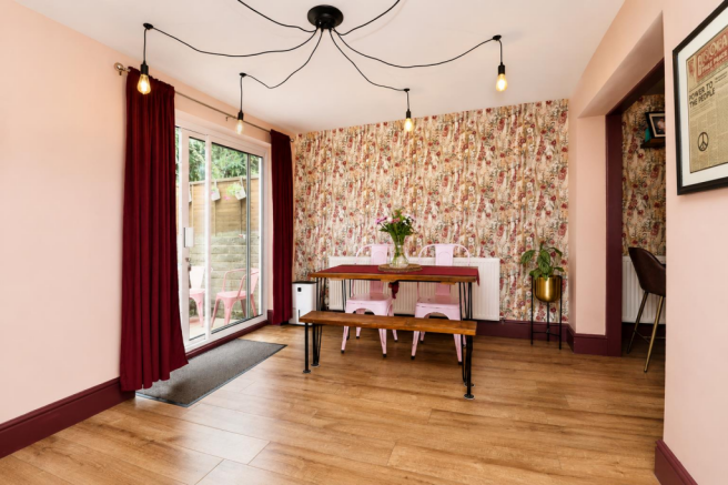 3 bed Semi-Detached for sale Image 9