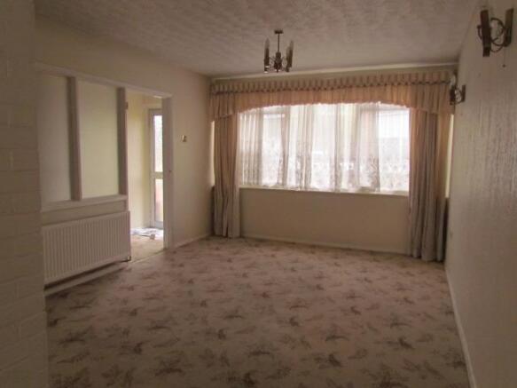 Through Lounge:
