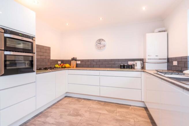 Lounge/Kitchen