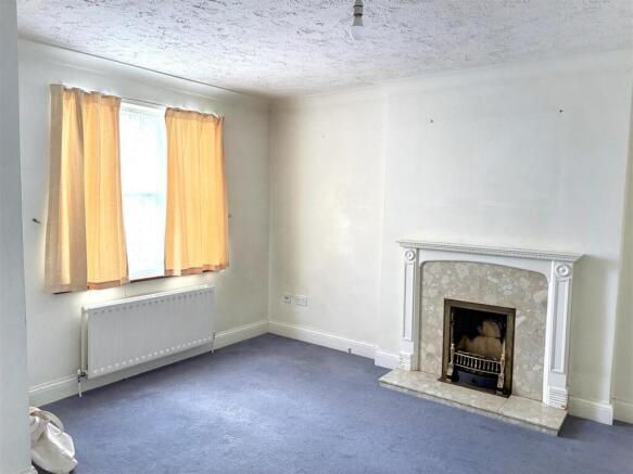 20260919165958_20260919-interior-1-b30lvSYG6gqeR5d