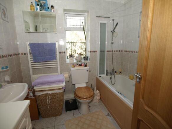 Main Bathroom