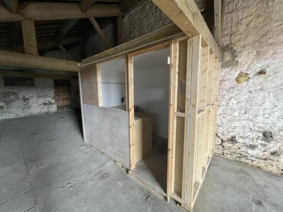 Unit 32, Hartley Fold