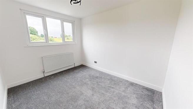 3 bed Semi-Detached for sale Image 12