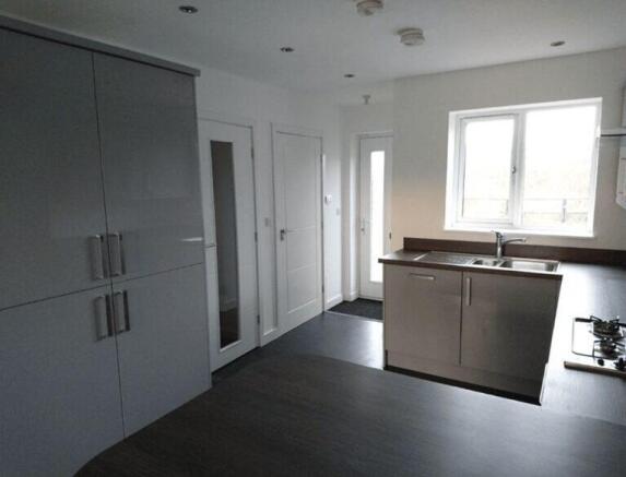 2 bed Terraced for sale Image 4