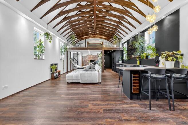 Lounge / Kitchen