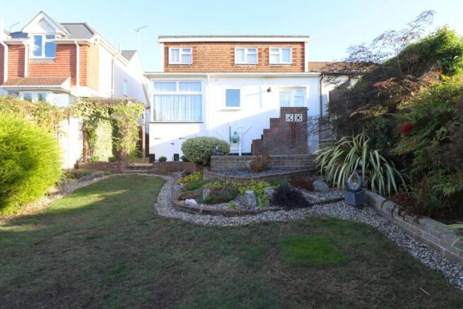 Mount Avenue, Rayleigh, SS6 photo 4