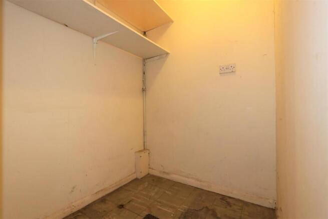 REAR HALLWAY
