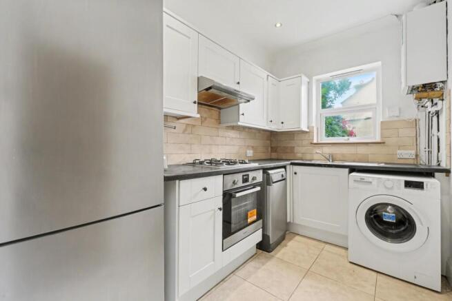 45 Aberfoyle Road SW16 5AA-3.jpg