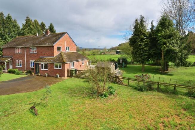 3 Bull Farm Cottages Letton - (34).jpg