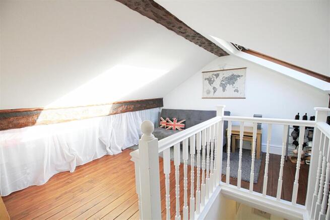 Loft room.jpg