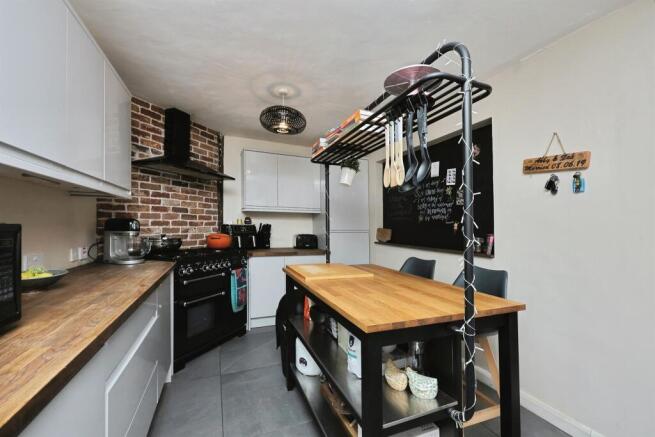 Furze Road, Norwich photo 3