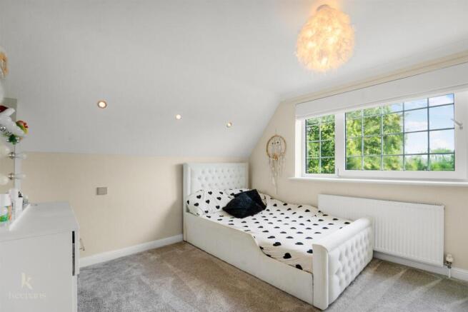 3 bed Detached for sale Image 10